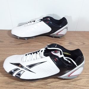 **New in the box** Reebok Bulldog lacrosse cleats with sticker size 14